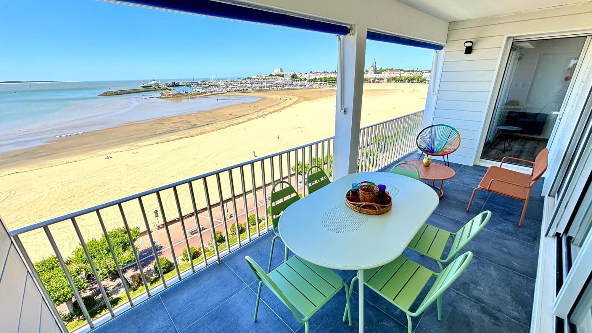 La Ligne Bleue Apartment *